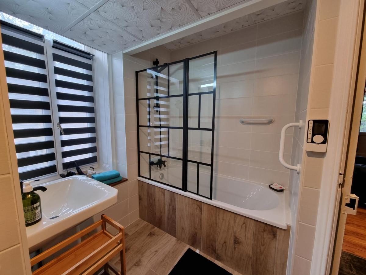 Le Manoir- Cluny B&B 외부 사진