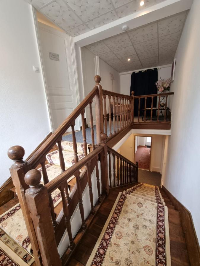 Le Manoir- Cluny B&B 외부 사진