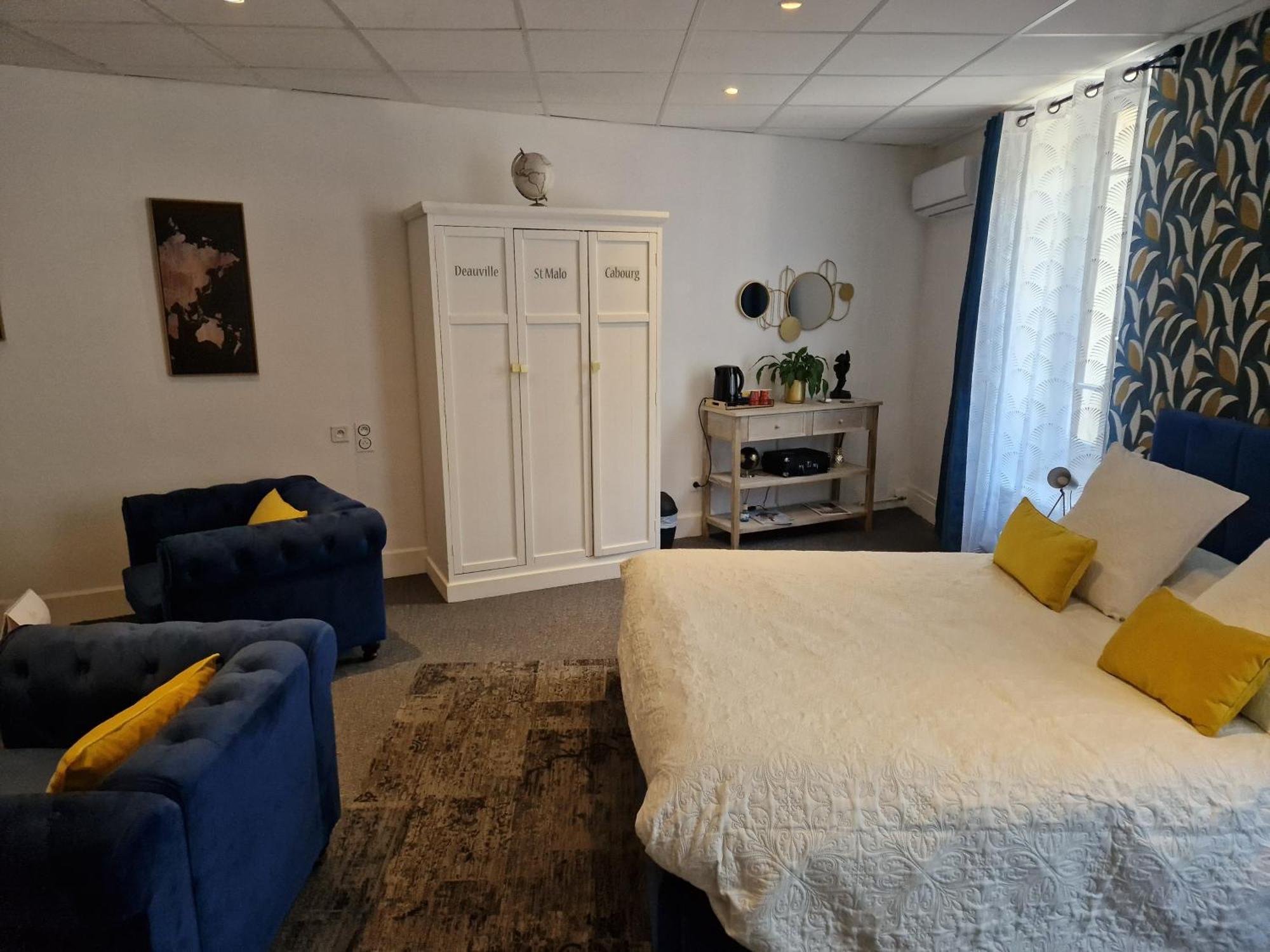 Le Manoir- Cluny B&B 외부 사진